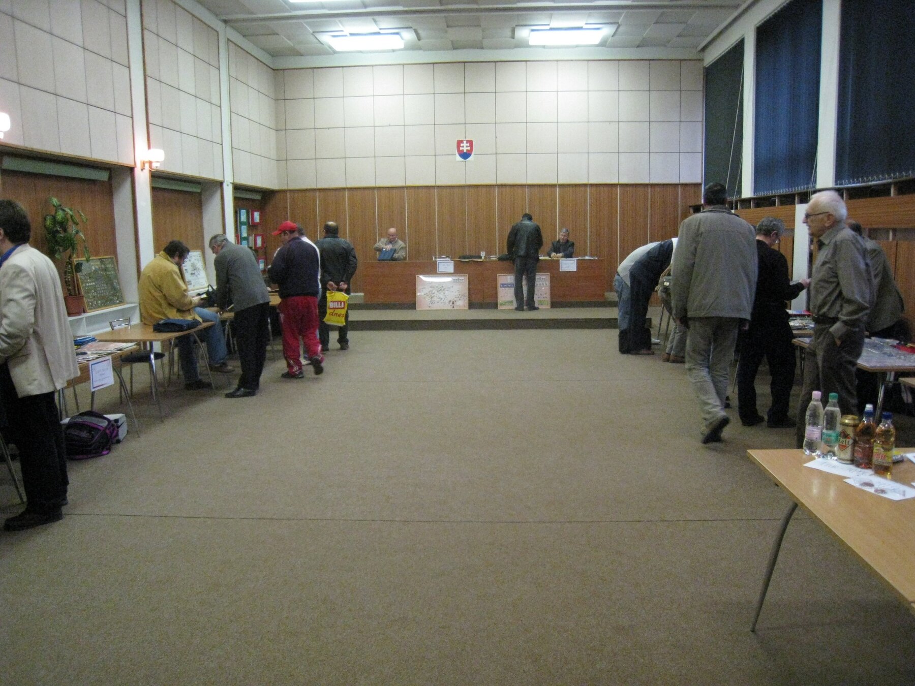 Collectors’ exchange meeting at the Military Hospital – photograph 9