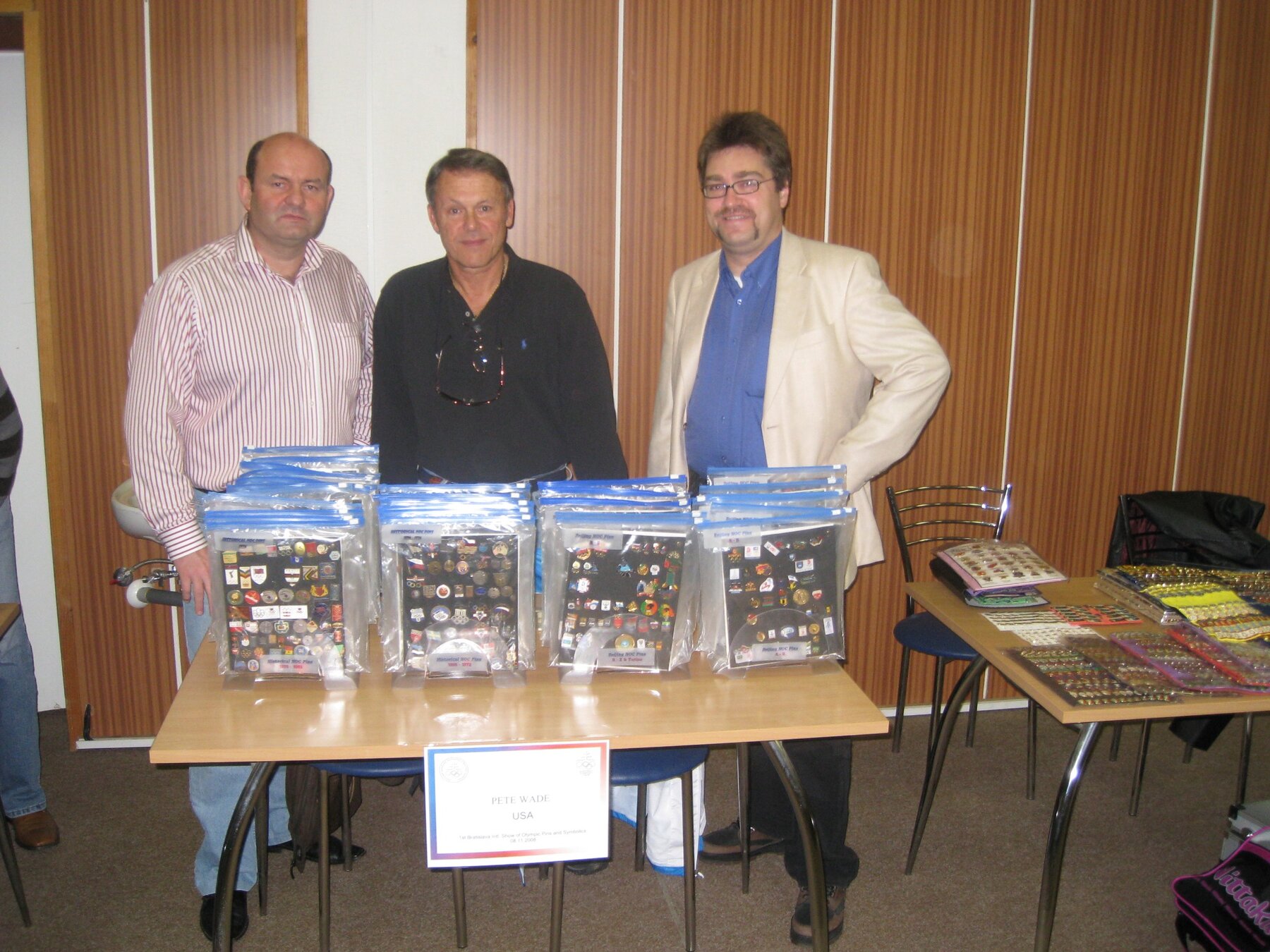 Collectors’ exchange meeting at the Military Hospital – photograph 10