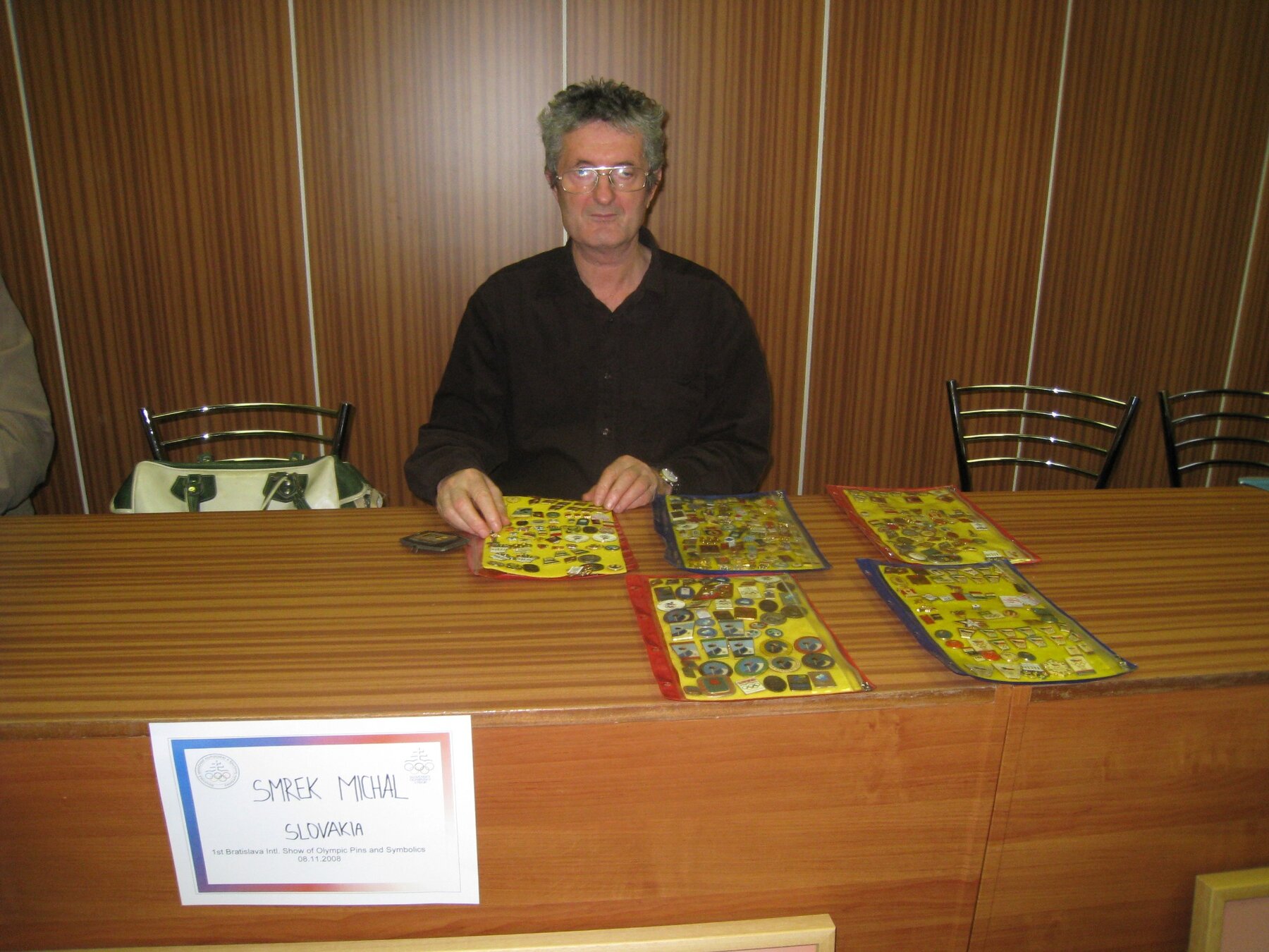 Collectors’ exchange meeting at the Military Hospital – photograph 14