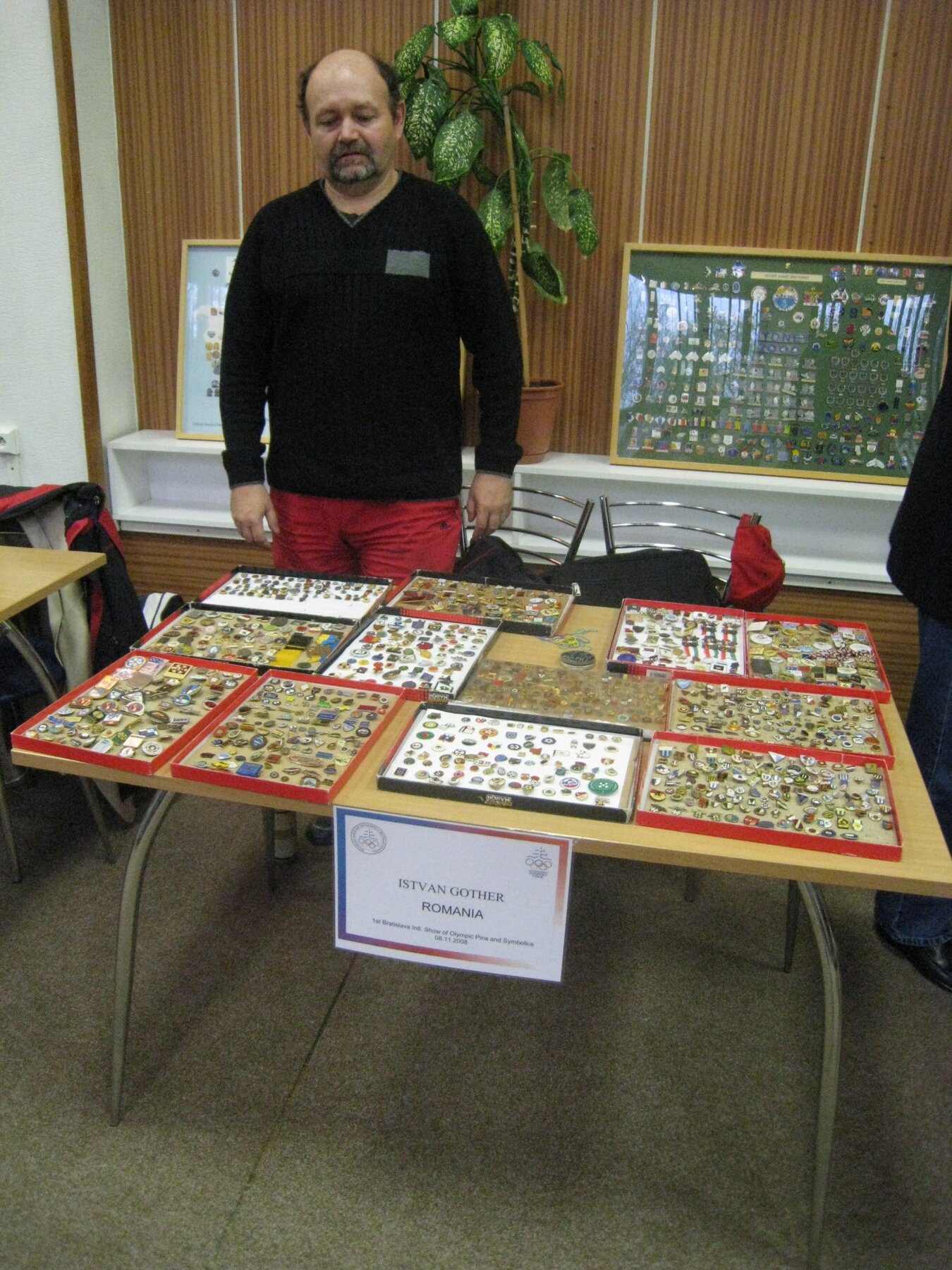 Collectors’ exchange meeting at the Military Hospital – photograph 17