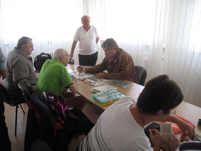 Collectors’ exchange meeting at the House of Sport – photograph 2
