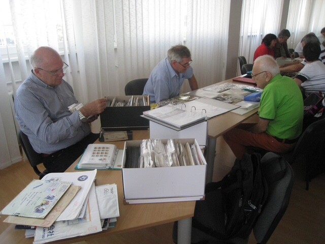 Collectors’ exchange meeting at the House of Sport – photograph 7