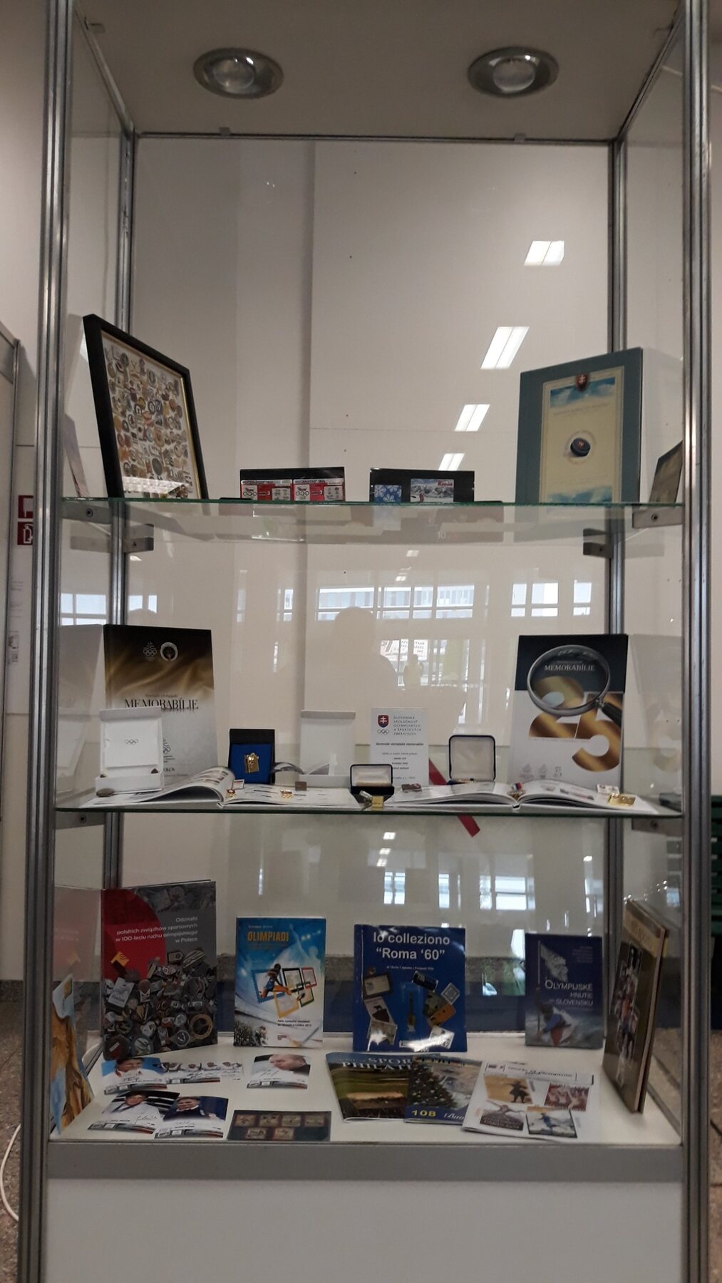 SSOŠZ exhibition of Olympic artefacts at Incheba – photograph 4
